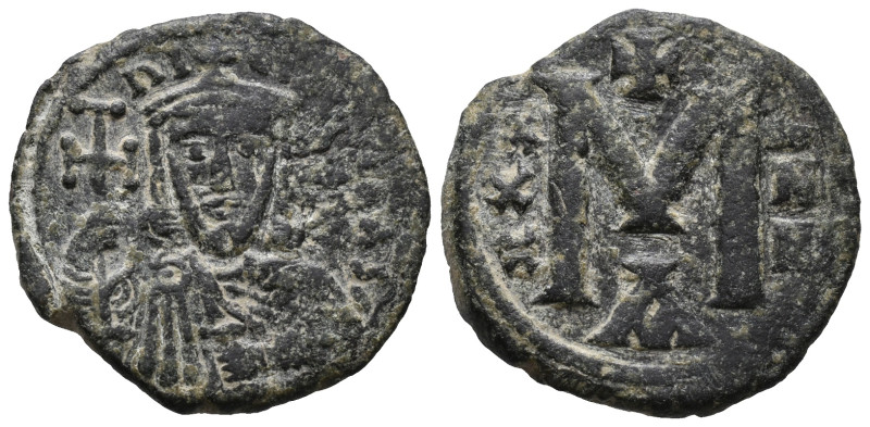 Nicephorus I (802-811). Æ 40 Nummi (21mm, 4.91g). Constantinople. Crowned facing...