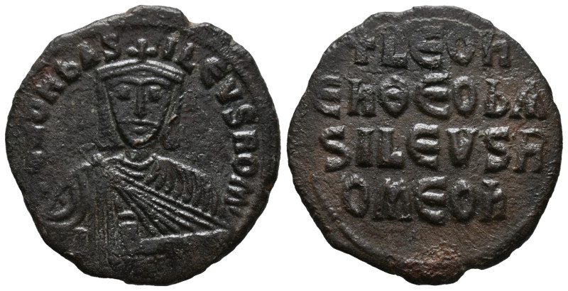 Leo VI (886-912). Æ 40 Nummi (26mm, 6.87g). Constantinople. Facing bust, wearing...