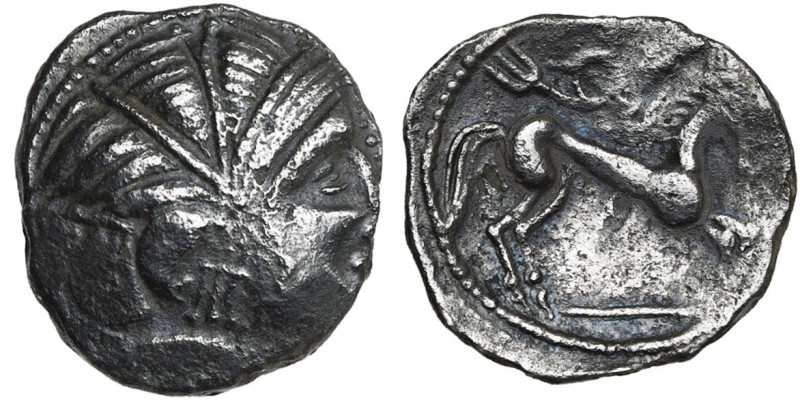 GAULE NARBONNAISE, AR drachme. Type du trésor de Bridiers. D/ T. diad. d'Aréthus...