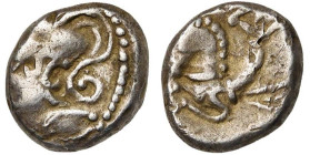 GAULE NARBONNAISE, Allobroges, AR drachme, 1er s. av. J.-C. Type à l'hippocampe. D/ T. casquée à g. R/ Protome de cheval à g., pourvu d'une nageoire e...