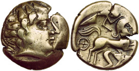 GAULE CELTIQUE, Basse vallée de la Loire, AV statère, 1er s. av. J.-C. Type armoricain. D/ T. à d., la chevelure formée de deux groupes de trois mèche...