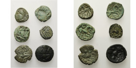 GAULE BELGIQUE, lot de 6 bronzes: Ambiani, à la t. casquée, à la t. nue et imberbe, type de Vendeuil-Caply; Bellovaci, Profil schématisé/Cheval, au pe...
