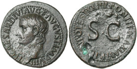 TIBERE Auguste (14-37), AE as, 22-23, Rome. D/ TI· CAESAR· DIVI· AVG· F· AVGVST· IMP· VIII T. à g. R/ PONTIF· MAXIM· TRIBVN· POTEST· XXIIII Au centre,...