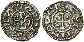 CAROLINGIENS, Charles le Chauve (840-877), AR obole, 864-877, Quentovic. D/ + CRΛTIΛ D-E Monogramme carolin. R/ + QVENTOVCI Croix pattée cantonnée deu...