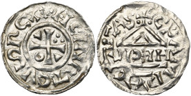 ALLEMAGNE, CHAM, atelier royal, Heinrich II (IV) (1002-1024), AR denier au temple, 1002-1009. D/ Croix cantonnée d'un annelet, de deux coins et d'un g...