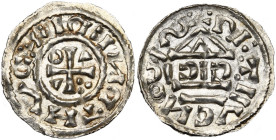 ALLEMAGNE, RATISBONNE (REGENSBURG), atelier royal, Heinrich II (IV) (1002-1024), AR denier au temple, 1002-1009. D/ Croix cantonnée d'un annelet, de d...