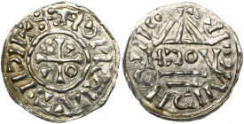 ALLEMAGNE, RATISBONNE (REGENSBURG), atelier royal, Heinrich II (IV) (1002-1024), AR denier au temple, 1002-1009. D/ Croix cantonnée d'un annelet, de d...