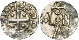 ALLEMAGNE, SOEST, atelier des archevêques de Cologne, AR denier, vers 1000-1030. Au type des deniers d'Otton II et Otton III. D/ + ODDO+ IMP+ AVG Croi...