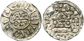 ALLEMAGNE, SALZBOURG, atelier royal, Heinrich II (IV) (1002-1024), AR denier au temple, 1002-1009. D/ Croix cantonnée d'un annelet, de deux coins et d...
