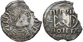 GRANDE-BRETAGNE, ROYAUME DE WESSEX, Alfred le Grand (871-899), AR penny, vers 880, Londres. Monétaire Tilewine. D/ AELFRx-ED REx B. diad. à d. R/ Mono...