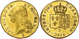 FRANCE, Royaume, Louis XVI (1774-1793), AV double louis d'or à la tête nue, 1786 T, Nantes. D/ T. nue à g., les cheveux longs. R/ Ecus accolés de Fran...