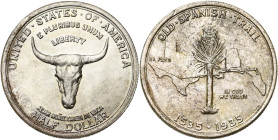ETATS-UNIS, AR 1/2 dollar, 1935. Old spanish trail. K.M. 172. Rare. Petit coup sur la tranche et taches au revers.

Fleur de Coin/Superbe / Uncircul...