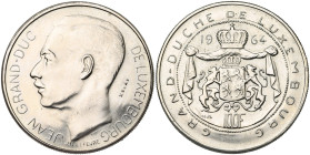 LUXEMBOURG, Jean (1964-2000), 100 francs, 1964, Bruxelles. Essai en cupro-nickel. Tranche cannelée. 200 p. frappées. Probst L396-3. Fines griffes.

...