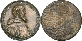 PAYS-BAS MERIDIONAUX, AE médaille, s.d. (1567), Jonghelinck, d'après Compagni. Antoine Perrenot, cardinal de Granvelle. D/ B. barbu à d., vêtu d'un ca...