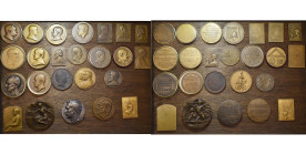 BELGIQUE, lot de 24 médailles, la plupart relatives à l'Université libre de Bruxelles ou à des professeurs, dont: 1852, Théodore Verhaegen (taches de ...