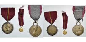 BELGIQUE, lot de 3 distinctions honorifiques relatives à la guerre 1914-1918: médaille de la reine Élisabeth (sans croix rouge) et médaille du roi Alb...