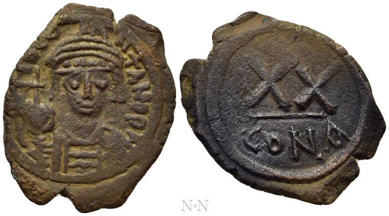 TIBERIUS II CONSTANTINE (578-582). Half Follis. Constantinople. 

Obv: D m TIB...