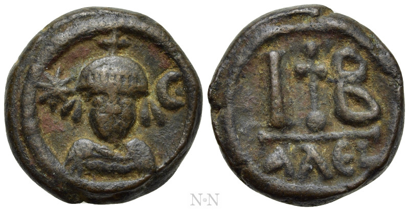HERACLIUS (610-641). 12 Nummi. Alexandria. 

Obv: Draped and cuirassed bust fa...