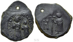HERACLIUS, with HERACLIUS CONSTANTINE and MARTINA (610-641). Follis or 8 Pentanummia. Cherson