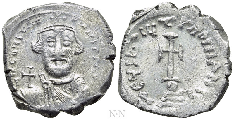 CONSTANS II (641-668). Hexagram. Constantinople.

Obv: δ N CONSTANTINЧS P P AЧ...