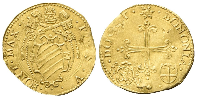 BOLOGNA Pio V (Antonio Michele Ghislieri), 1566-1572. Scudo d’oro. Au gr. 3,21 D...