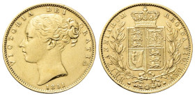 GRAN BRETAGNA Regina Vittoria, 1837-1901. Sterlina 1851. Au gr. 7,93 Dr. Testa diademata a s. Rv. Stemma coronato tra due rami di alloro. Fried. 387e;...
