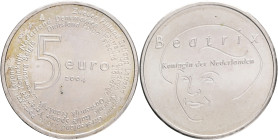 5 Euro 2004 BEATRIX European Union Member
KM#252 Ag.925 11,9g 29mm mint Utrecht , mintmaster M.T. Brouwer
UNC-