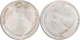 10 Euro 2002 BEATRIX Royal Wedding of Willim-Alexander and Maxima
KM#243 Ag.925 17,8g 33mm mint Utrecht , mintmaster M.T. Brouwer
XF