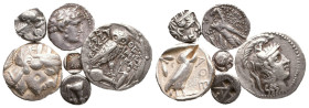 GRIECHEN DIVERSE GEBIETE
Lot Diverse Silbermünzen (6 Stücke) Enthalten sind Argos, Hemidrachme; Athen, Tetradrachme (2x); Mitelt, Obol; Seleukiden, D...