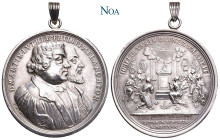 NÜRNBERG, Stadt.
 Silbermedaille 1730 Stempel von P. P. Werner u. D. S. Dockler, auf die 200-Jahrfeier der Übergabe der Augsburger Konfession. Vs.: B...