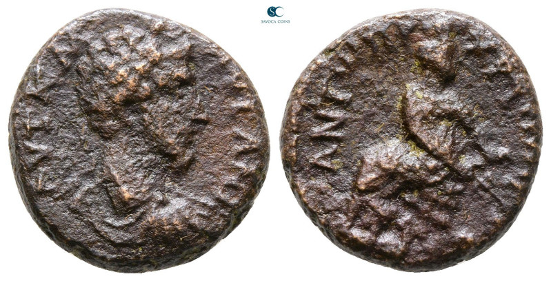 Decapolis. Gerasa. Commodus AD 180-192. 
Bronze Æ

18 mm, 5,28 g



Very ...