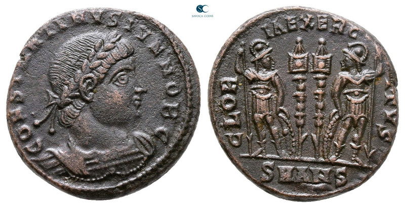 Constantine II, as Caesar AD 317-337. Antioch
Follis Æ

17 mm, 2,92 g



...