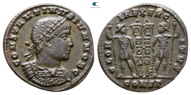 Constantine II, as Caesar AD 317-337. Constantinople
Follis Æ

18 mm, 2,31 g...