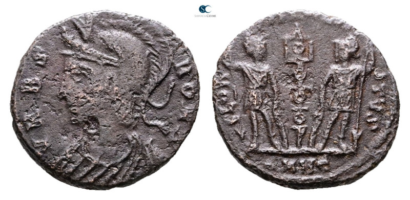 City Commemoratives AD 330-354. Nicomedia
Follis Æ

16 mm, 1,99 g



Very...