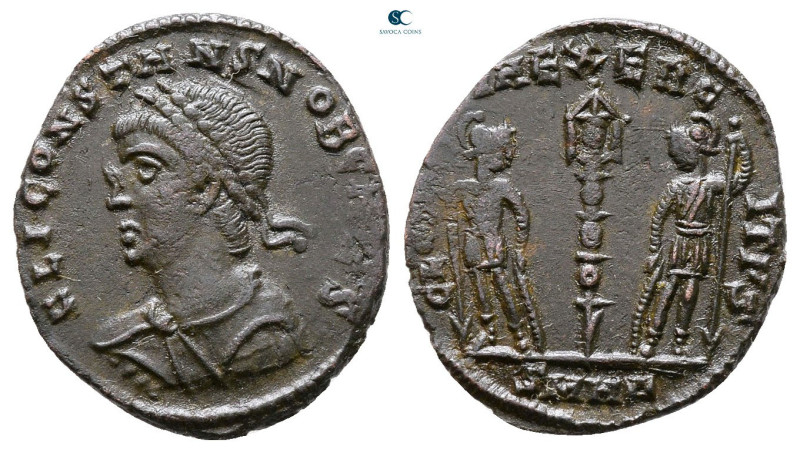 Constans, as Caesar AD 333-337. Heraclea
Follis Æ

17 mm, 1,44 g



Very ...