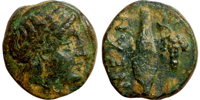 TROAS. Neandria. 300 BC. AE bronze. Obv.: Laureate head of Apollo right. Rev.: N...