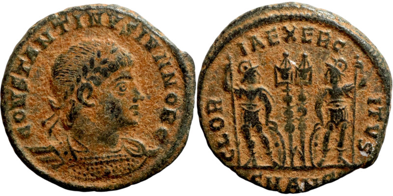 Constantinus II (Caesar:317-337) Follis. Obverse: CONSTANTINVS NOB C, Laureate, ...