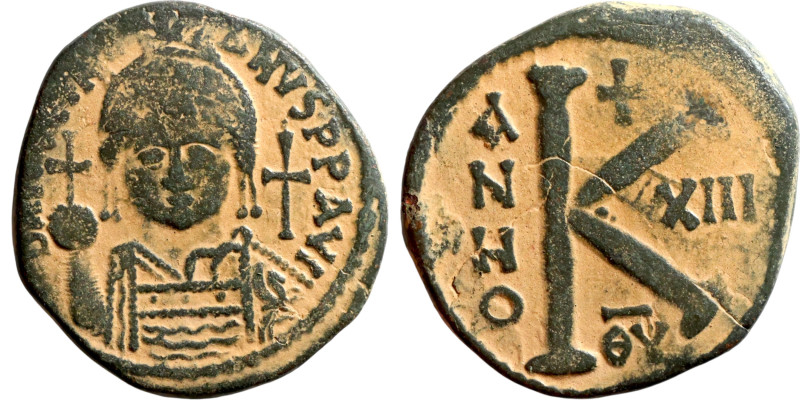 Justinian I. (527-565)Half Follis. Obverse: D N IVSTINIANVS P P AVG, diademed, h...