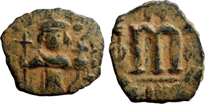 Constans II (641-668) Follis. Obverse: Imperial figure holding cross and globus ...