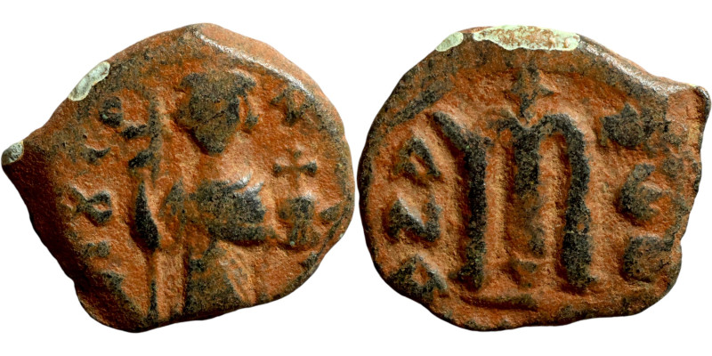 Constans II (641-668) Follis. Obverse: Imperial figure holding cross and globus ...