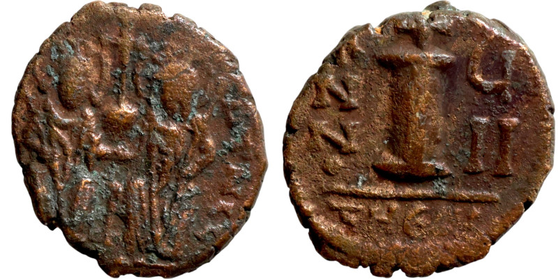 Justin II and Sophia (565-578) Decanummium. Obverse: DN IVSTINVS PP AVG Justin a...