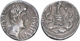 Romanas - Octaviano (63 a.C.-14 d.C.) - Quinário

Quinário, CAESAR IMP VII/ASIA RECEPTA, cesta mística ladeada por duas serpentes, RCV 1568, RIC 276...