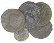 Romanas - Lote (5 Moedas)

Lote (5 Moedas) - Cláudio (41-54): Asse, Cobre, LIBERTAS AVGVSTA S C, RCV 1859, RIC 97 (Roma, 41-42), 11,92g, BC+; Quadra...