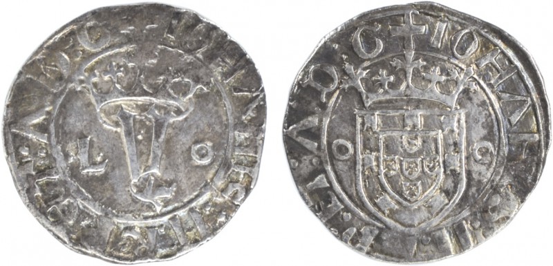 D. João II - Vintém

Vintém, .L.-o, Lisboa, G.13.04, 2,05g, MBC-