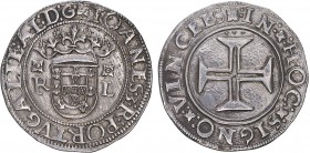 D. João III - Tostão

Tostão, R-L (florões sobre "R" e "L"), Lisboa, 2.º tipo, ..AL:D:G./.VINCEES, limpa, G.129.01.var, 9,42g, MBC