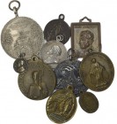 Medalhas Religiosas

Lote de dez medalhas religiosas dos séc. XIX-XX de vários formatos e diferentes metais, BELAS e MBC