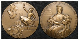 Medalha Primeiro Centenário do Jornal do Comércio 1853-1953

Bronze 1856 D. Maria II Soberana de Portugal de 1826 ba 1853 João da Silva 90mm 362,88g...