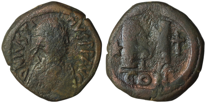 Justin I (AD 518-527). Constantinople
AE Follis (31mm, 15,32g)