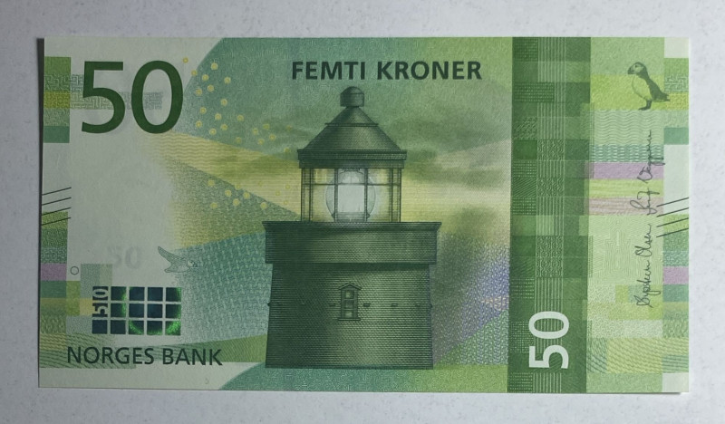 Norway, 50 Kroner, 2017, UNC, p53

It has serial tracking number with the next...