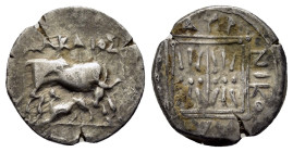 ILLYRIA. Dyrrhachium. (Circa 200-37 BC).Drachm.

Obv : AAΛKAIOΣ.
Cow standing right, head left, suckling calf, grain-ear below.

Rev : YΡ NIKOMAC...
